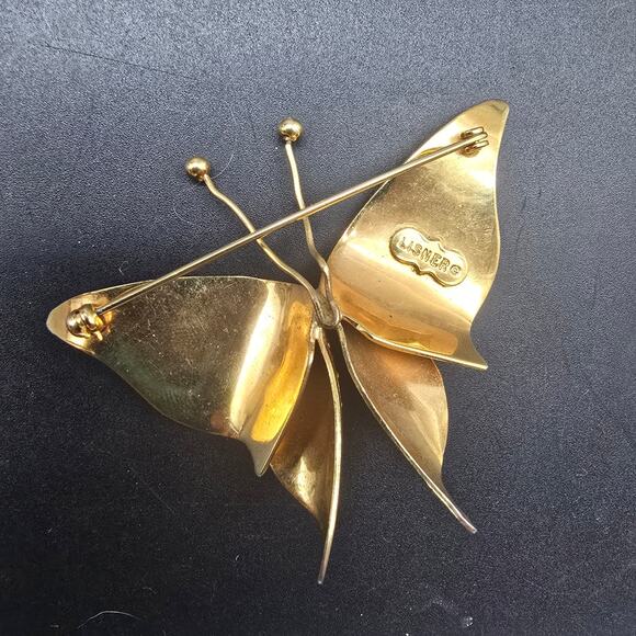 Lisner Gold Tone Butterfly Brooch VIntage Costume Jewelry - Picture 4 of 5